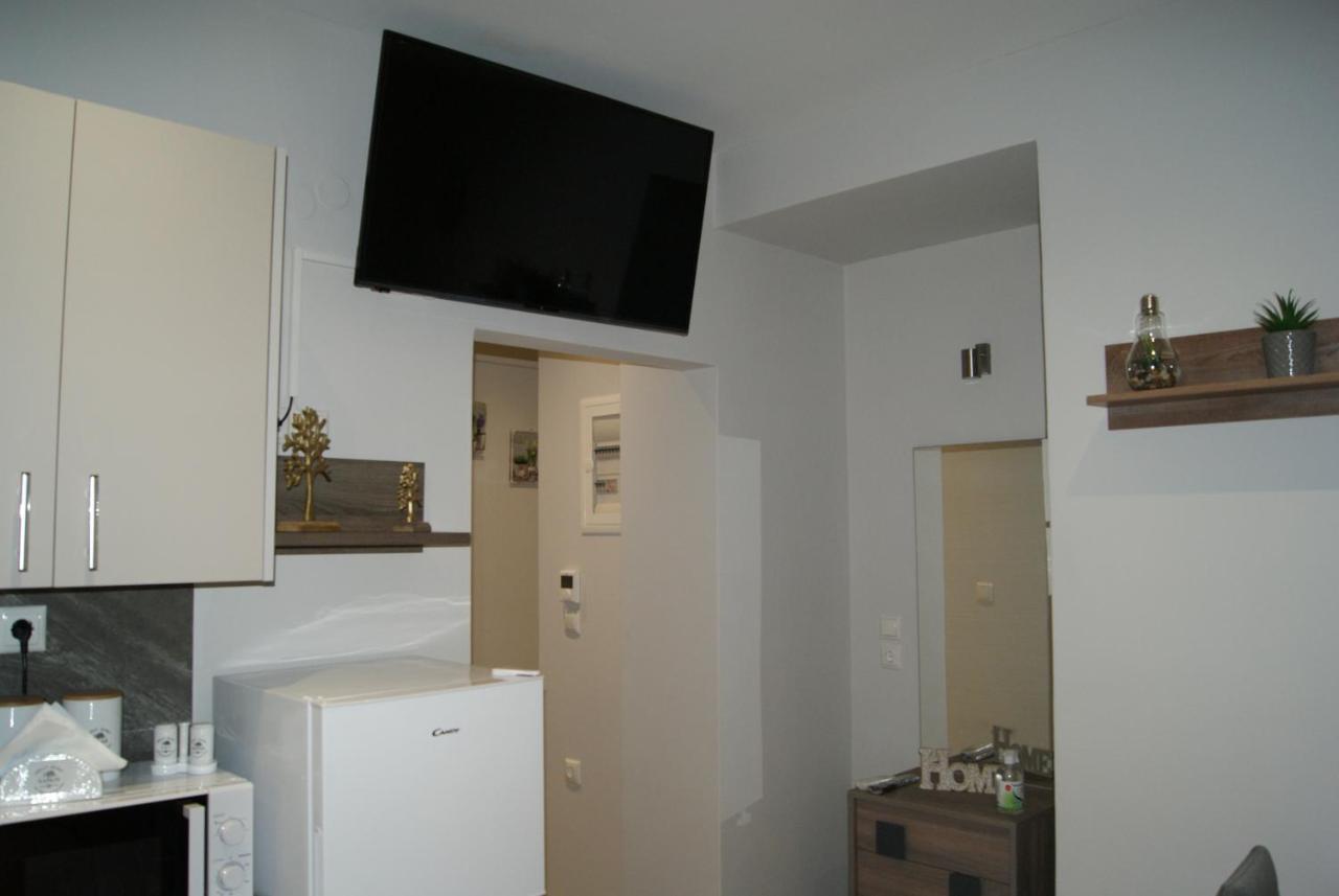 City Room * Volos